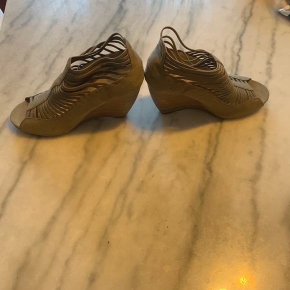 Used Dark Tan Woman Wedges - Picture 5 of 6